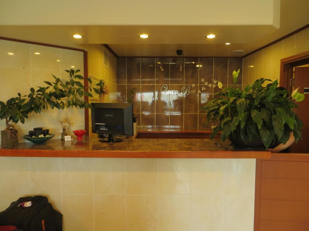 Hotel Queen Bee Winnipeg