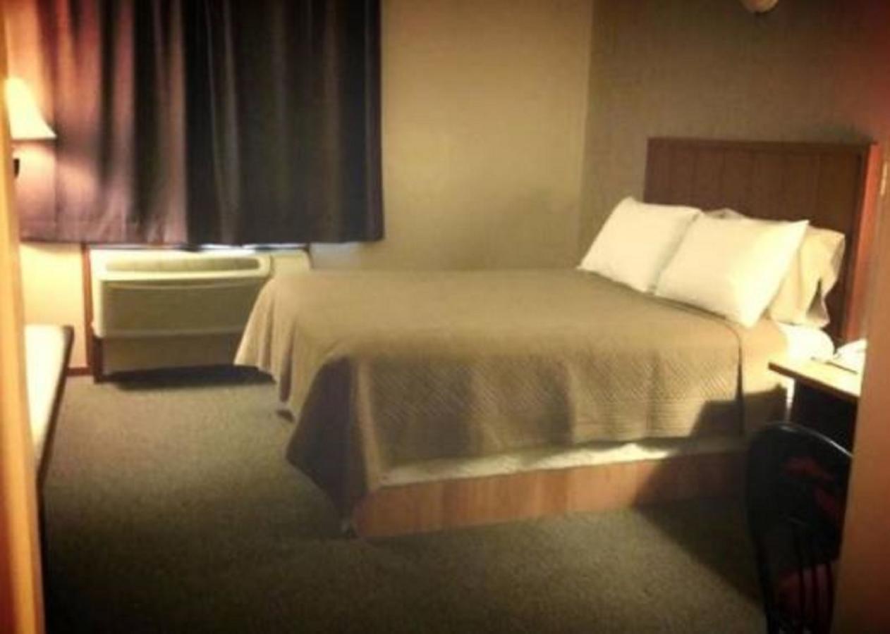 Hotel Queen Bee